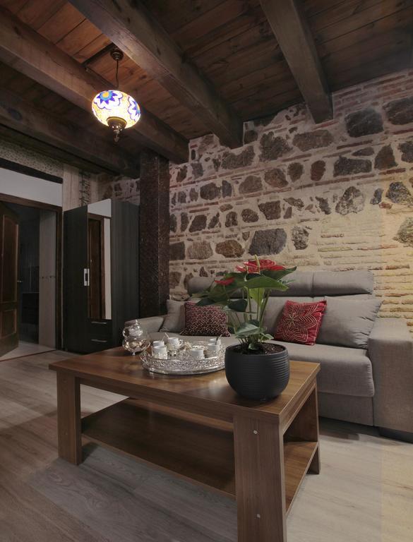 Apartamentos Alcantara Toledo Exterior photo